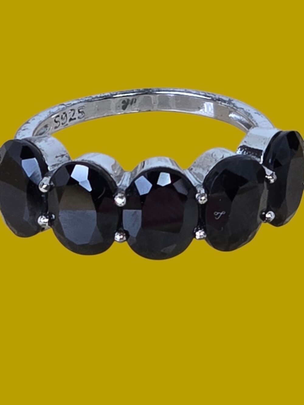 925 Sterling Silver Ring Sz 7.5 with Natural Black Spinel Gemstones